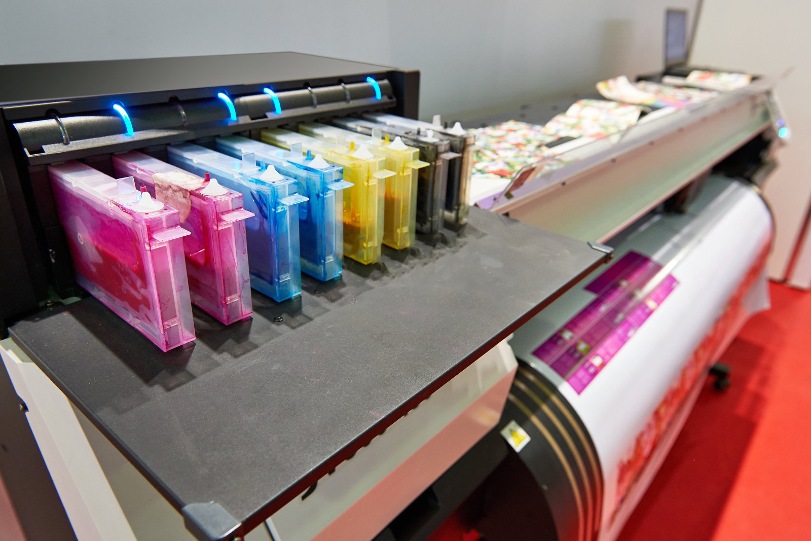 Color ink cartridge in the inkjet plotter printer